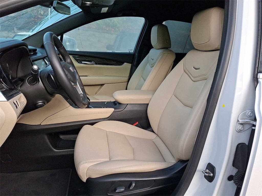 Thumbnail: 2018 Cadillac XT5 - 10