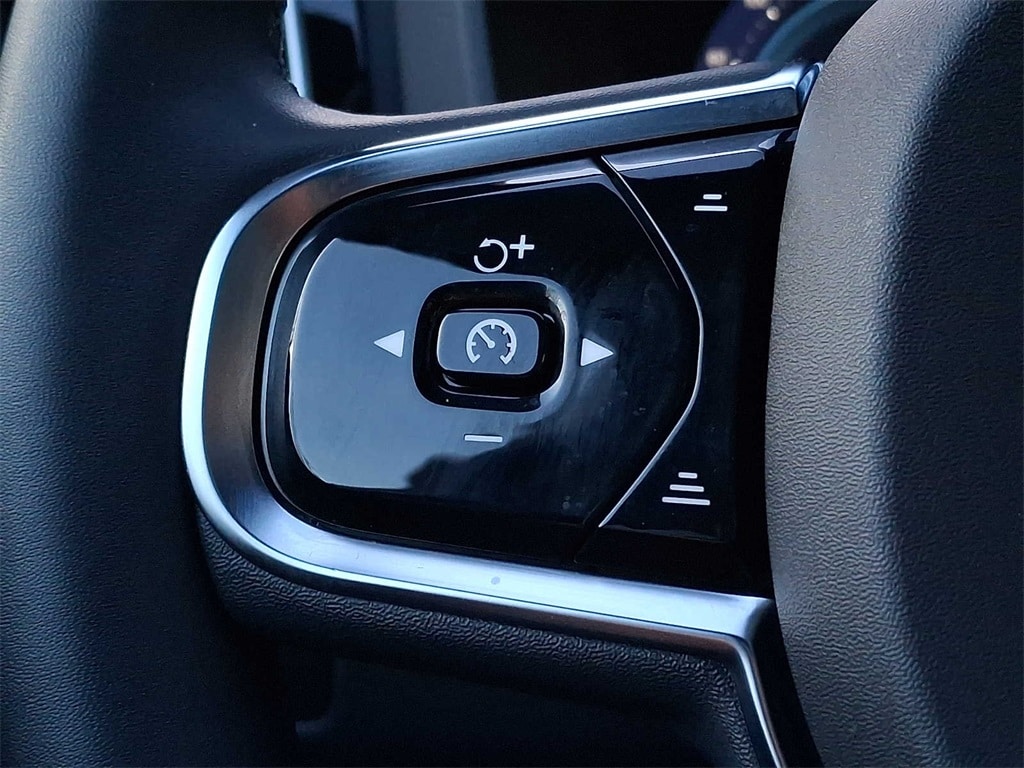 Thumbnail: 2024 Volvo XC60 - 15