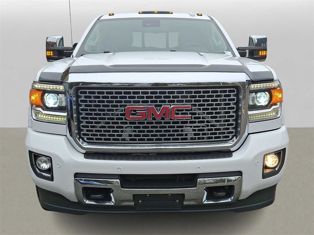 2016 Gmc Sierra Denali photo 2