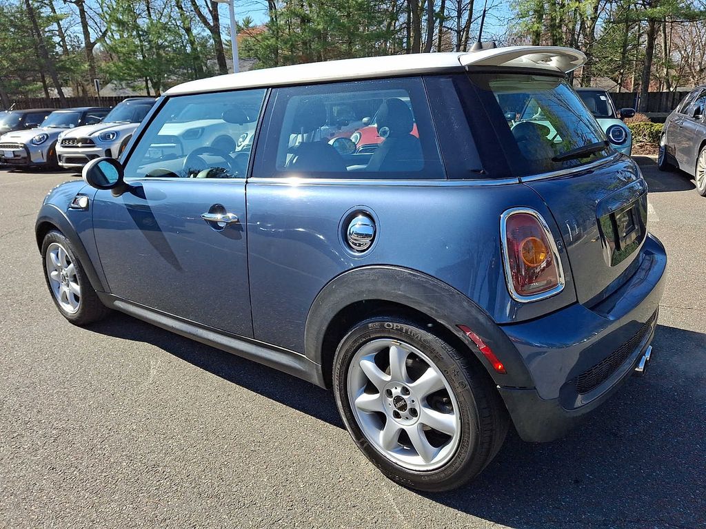 Thumbnail: 2010 MINI Cooper - 6