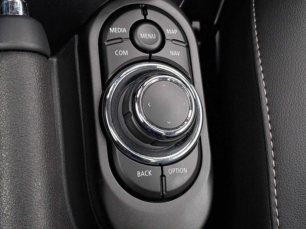 Thumbnail: 2024 MINI Cooper - 18