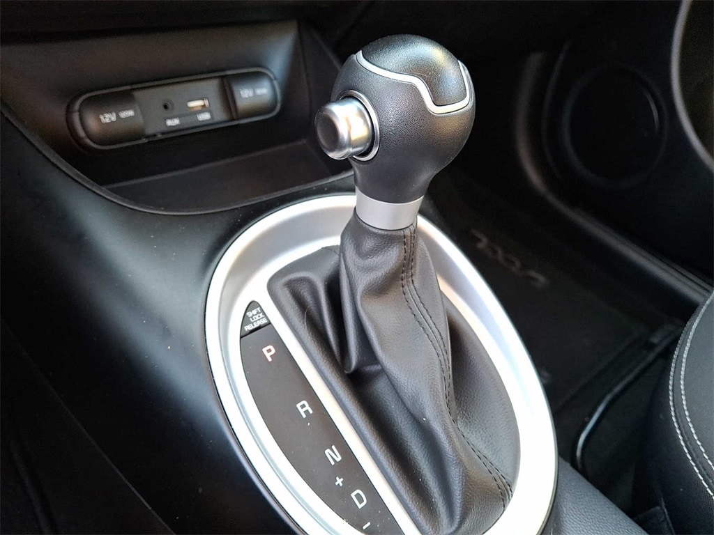 Thumbnail: 2017 Kia Soul - 13