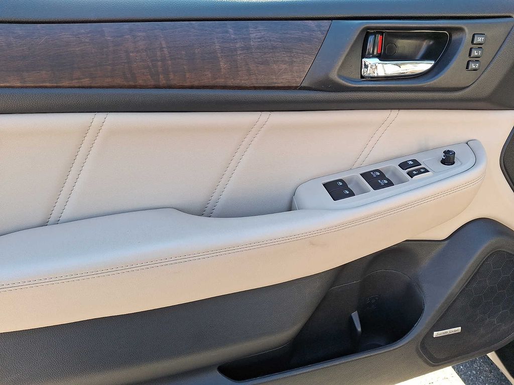 Thumbnail: 2019 Subaru Outback - 9