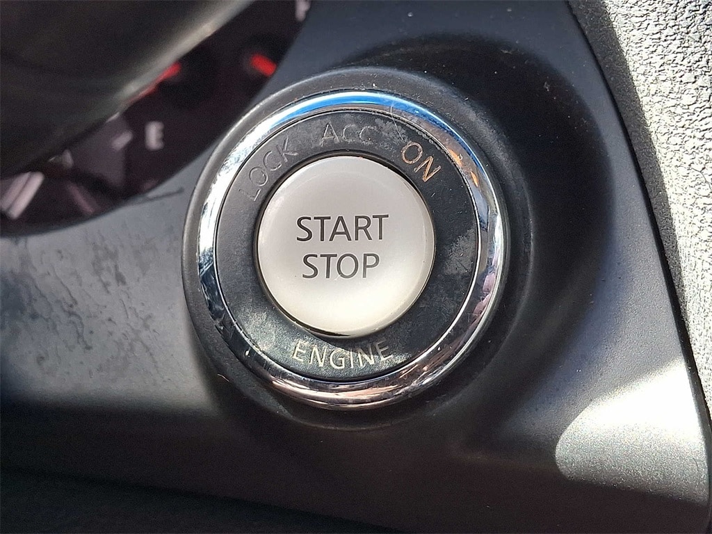 Thumbnail: 2010 Nissan Altima - 21
