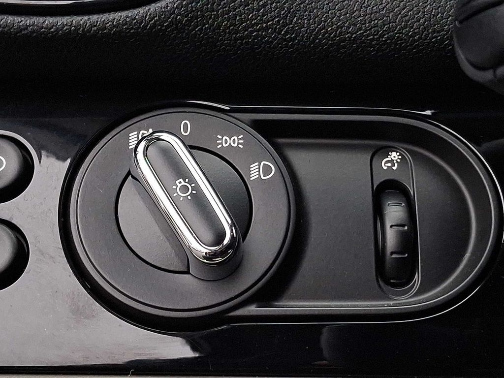 Thumbnail: 2023 MINI Cooper Countryman - 22