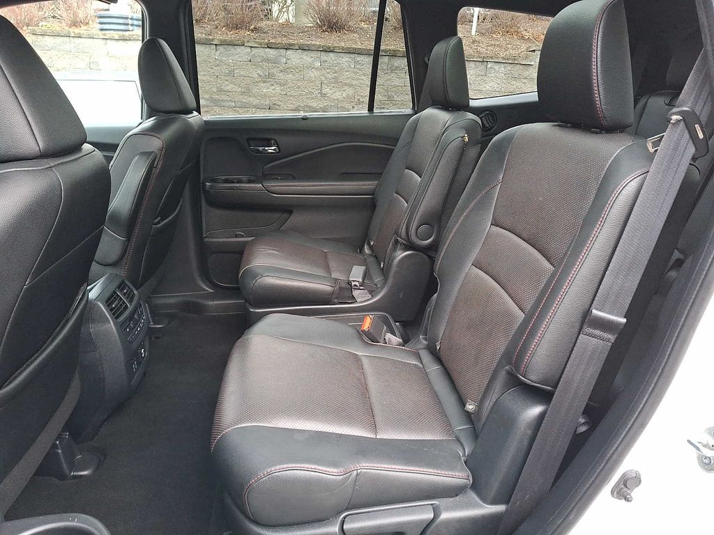 Thumbnail: 2022 Honda Pilot - 8