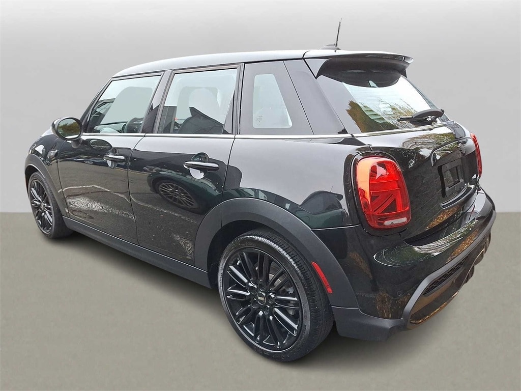 Thumbnail: 2024 MINI Cooper Hardtop - 5