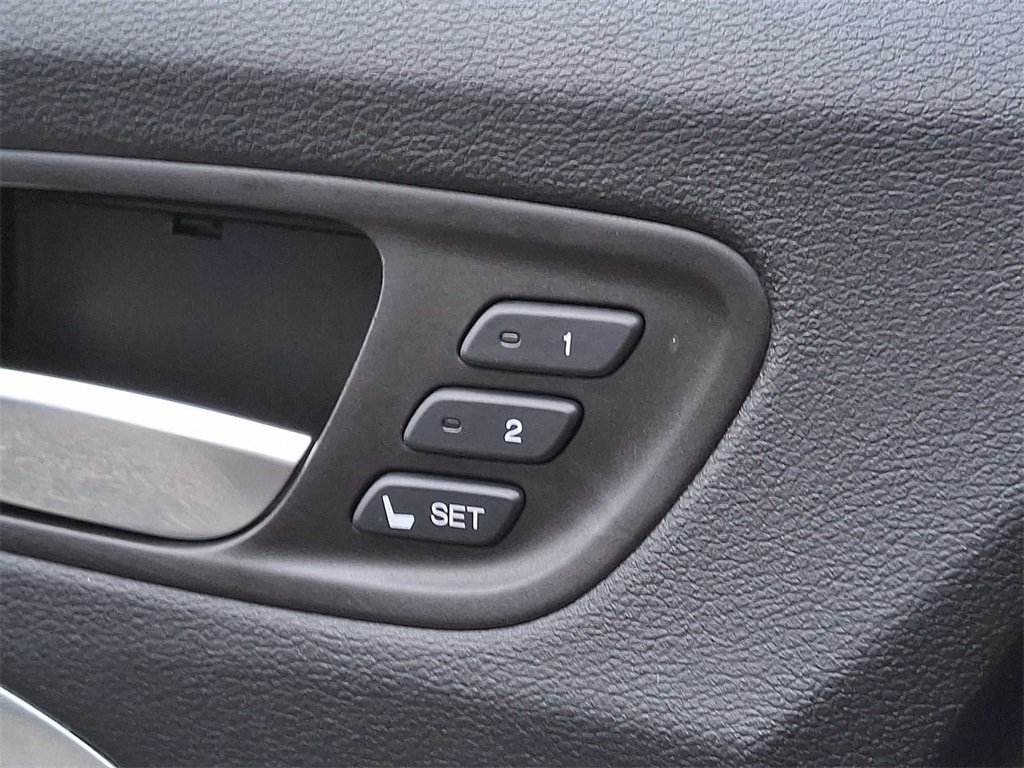 Thumbnail: 2016 Acura MDX - 24