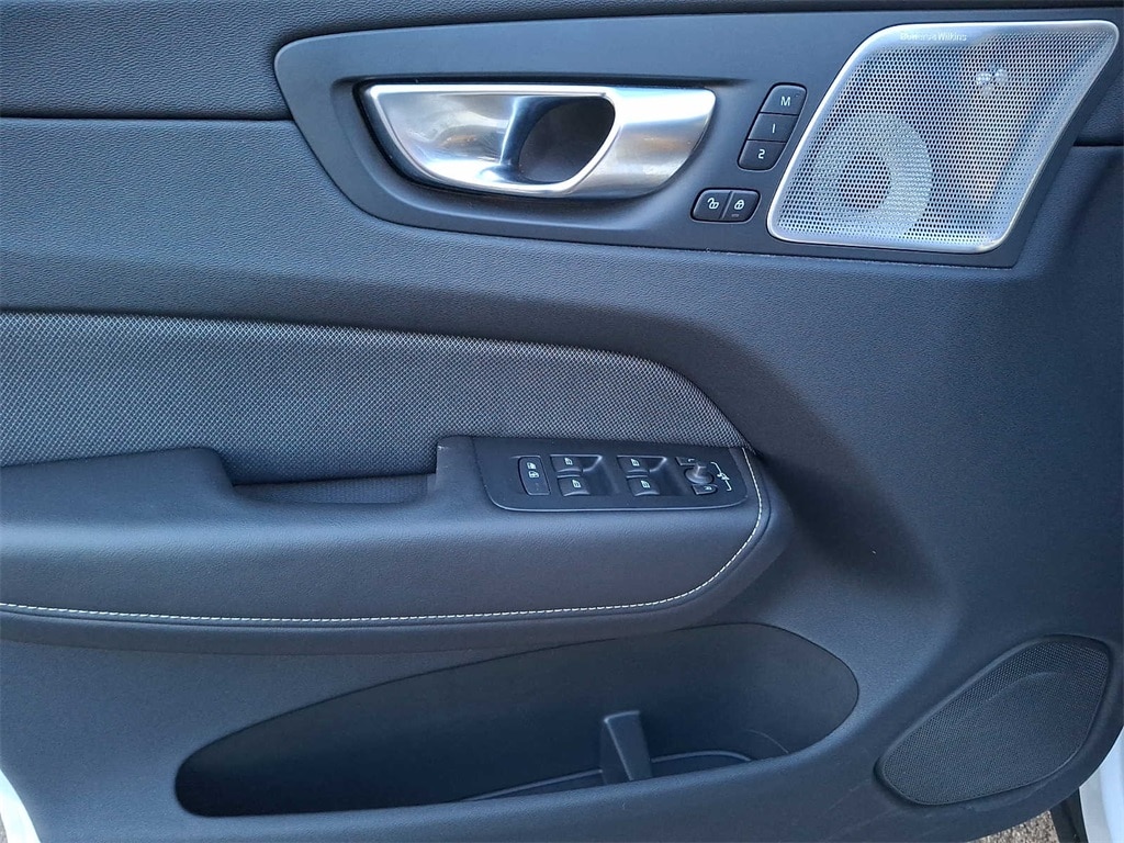 Thumbnail: 2024 Volvo XC60 - 7