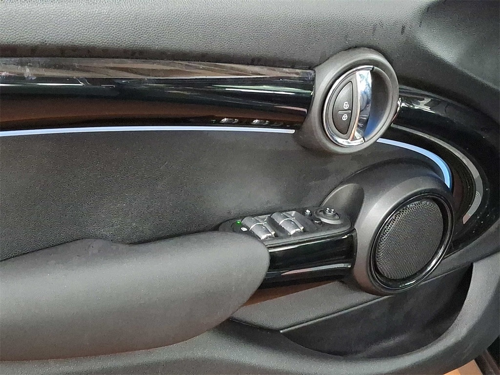 Thumbnail: 2023 MINI Cooper Hardtop - 8