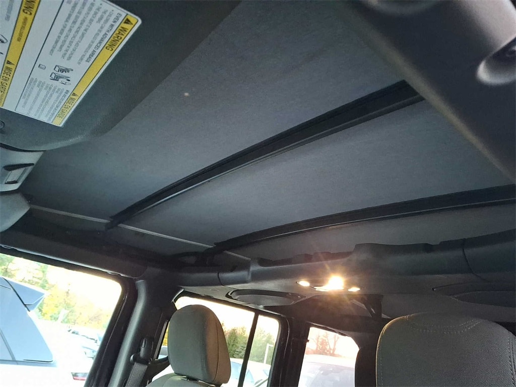 Thumbnail: 2021 Jeep Wrangler - 13