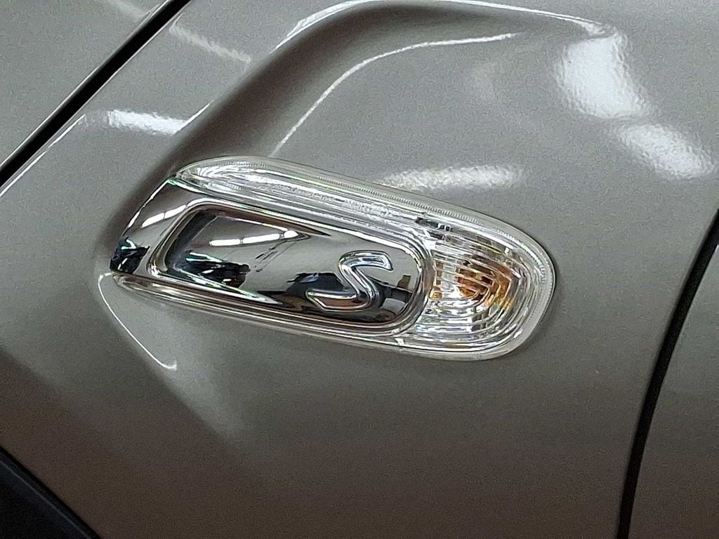 Thumbnail: 2016 MINI Cooper Convertible - 30