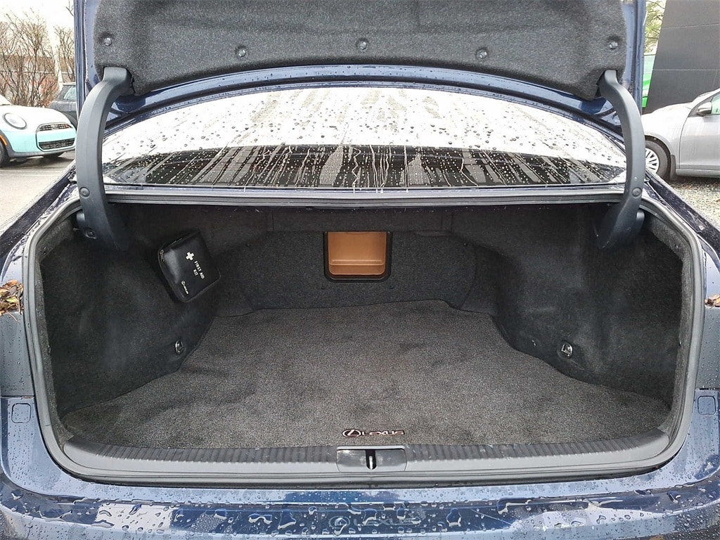 Thumbnail: 2017 Lexus ES - 27