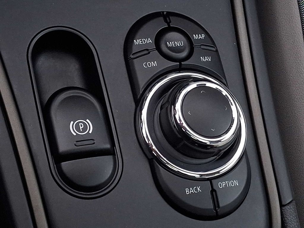 Thumbnail: 2023 MINI Cooper Countryman - 21