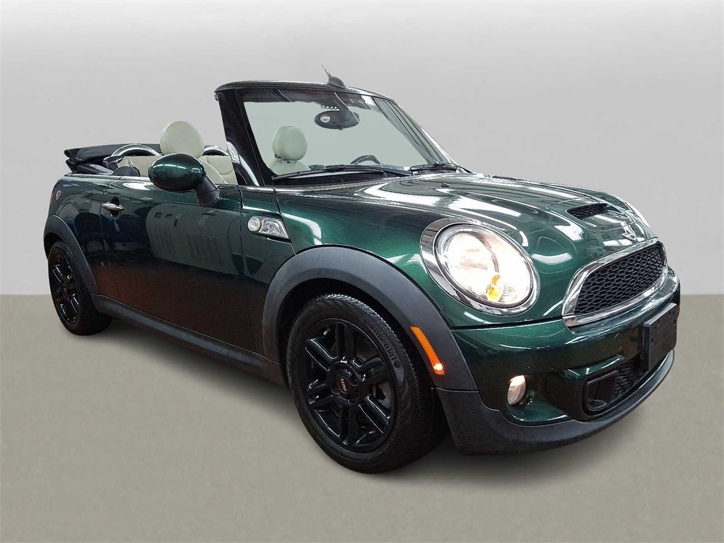 2013 MINI Cooper Base 4