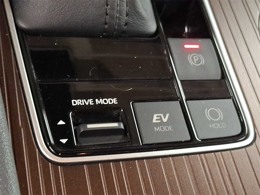 Thumbnail: 2021 Toyota Sienna - 22