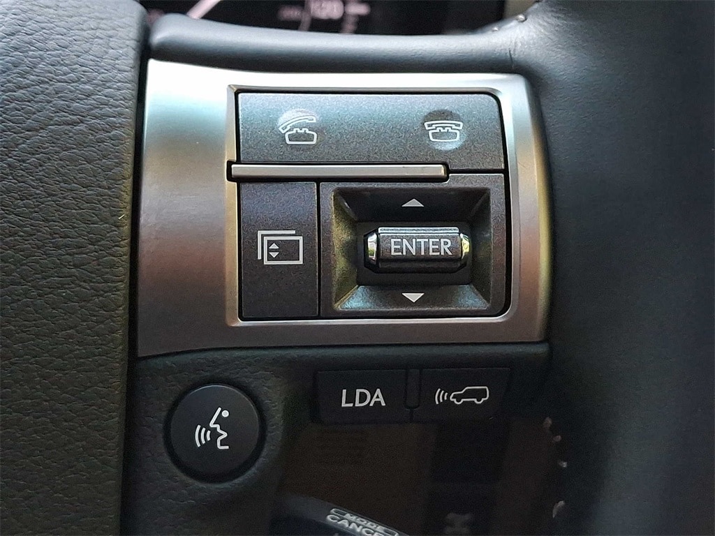 Thumbnail: 2019 Lexus GX - 19