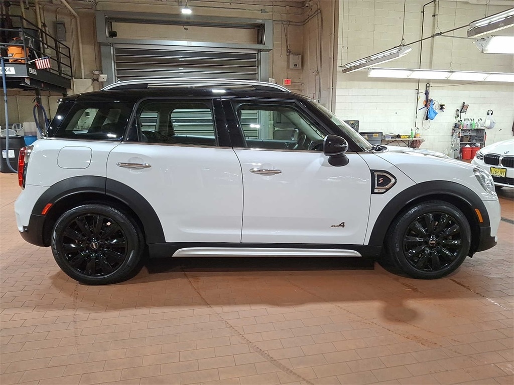 Thumbnail: 2019 MINI Cooper Countryman - 3