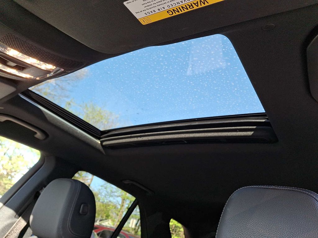 Thumbnail: 2024 Mercedes-Benz GLE - 10