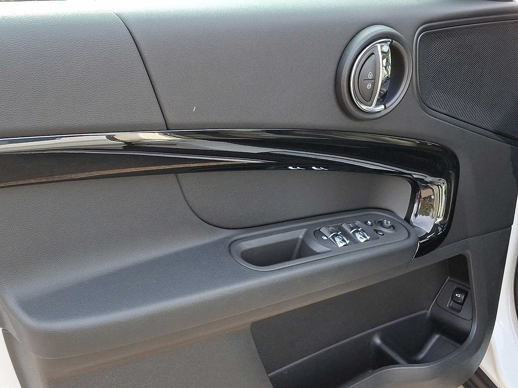 Thumbnail: 2024 MINI Cooper Countryman - 9