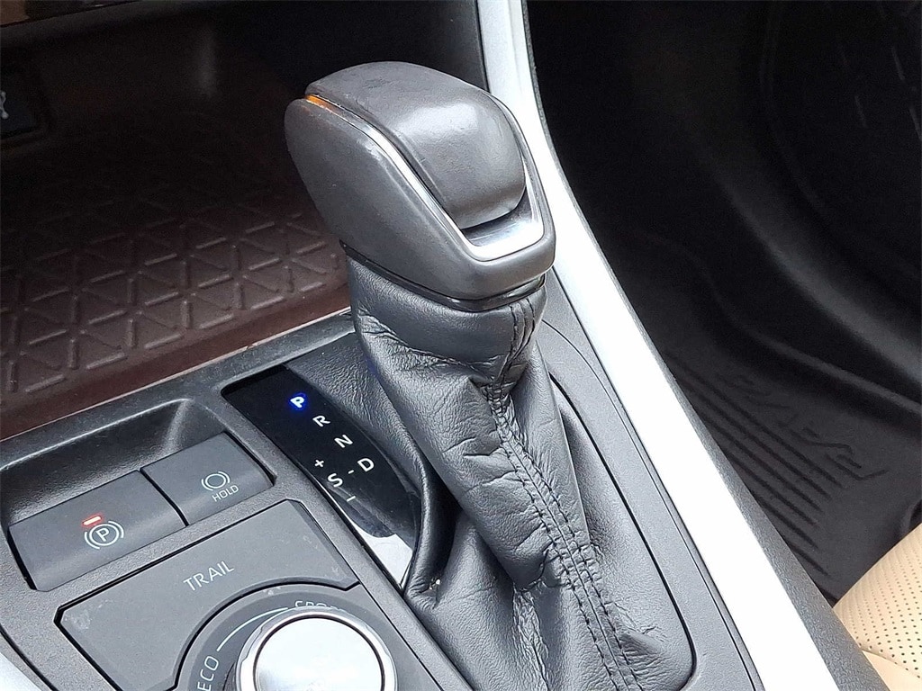2021 Toyota RAV4 Limited 13