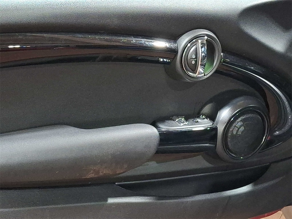 Thumbnail: 2021 MINI Cooper Hardtop - 13