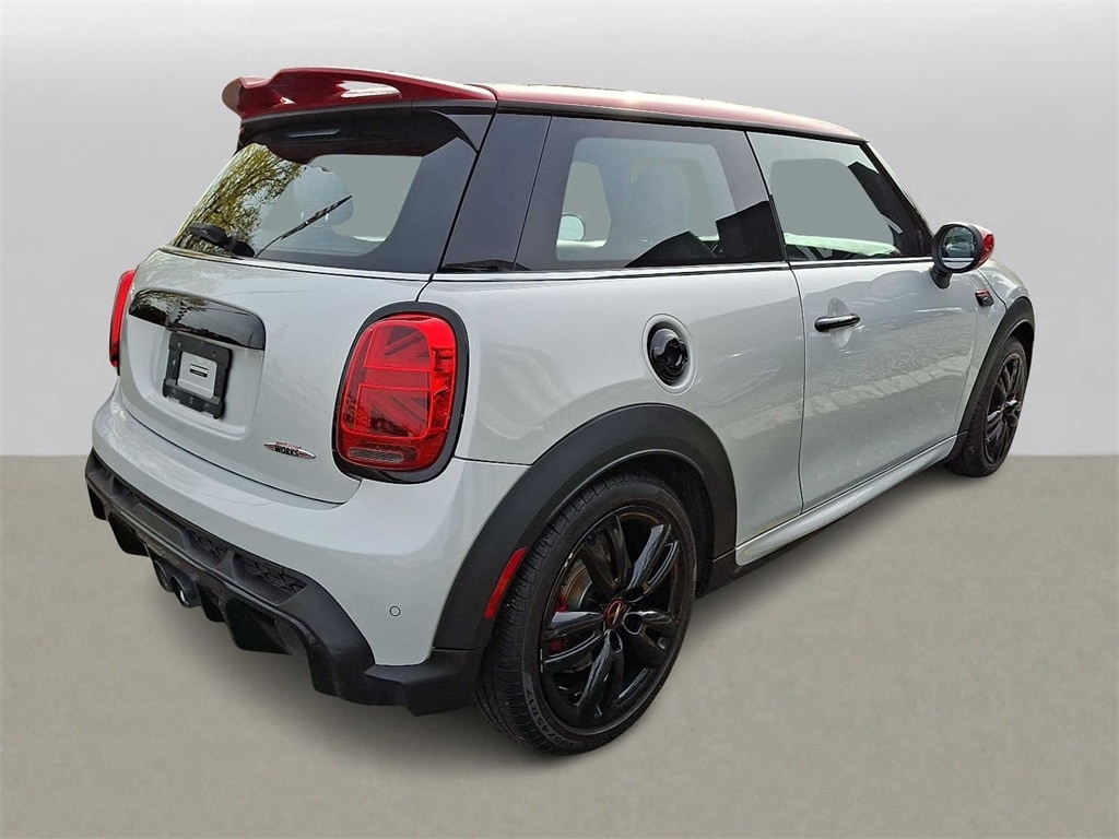 Thumbnail: 2023 MINI Cooper Hardtop - 4