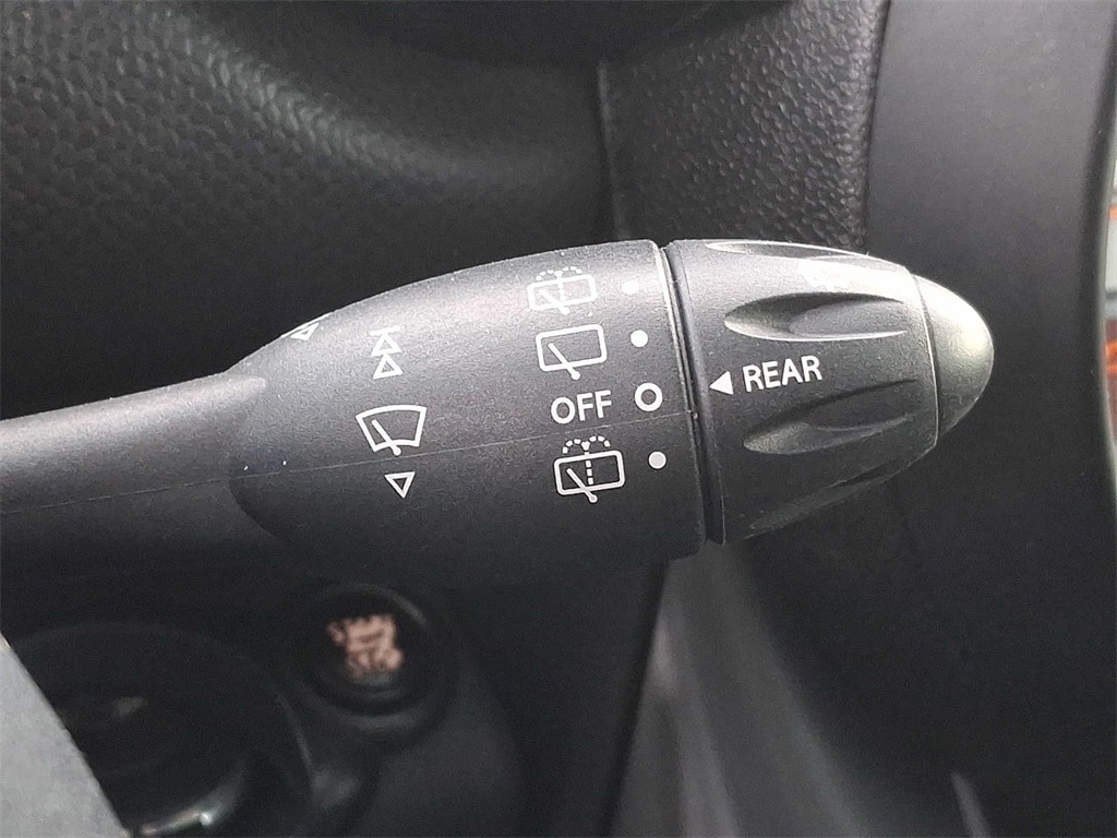 Thumbnail: 2014 MINI Cooper Countryman - 23