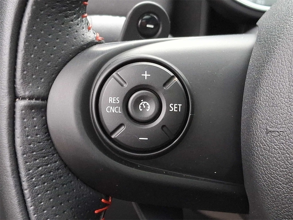 Thumbnail: 2019 MINI Cooper Countryman - 19