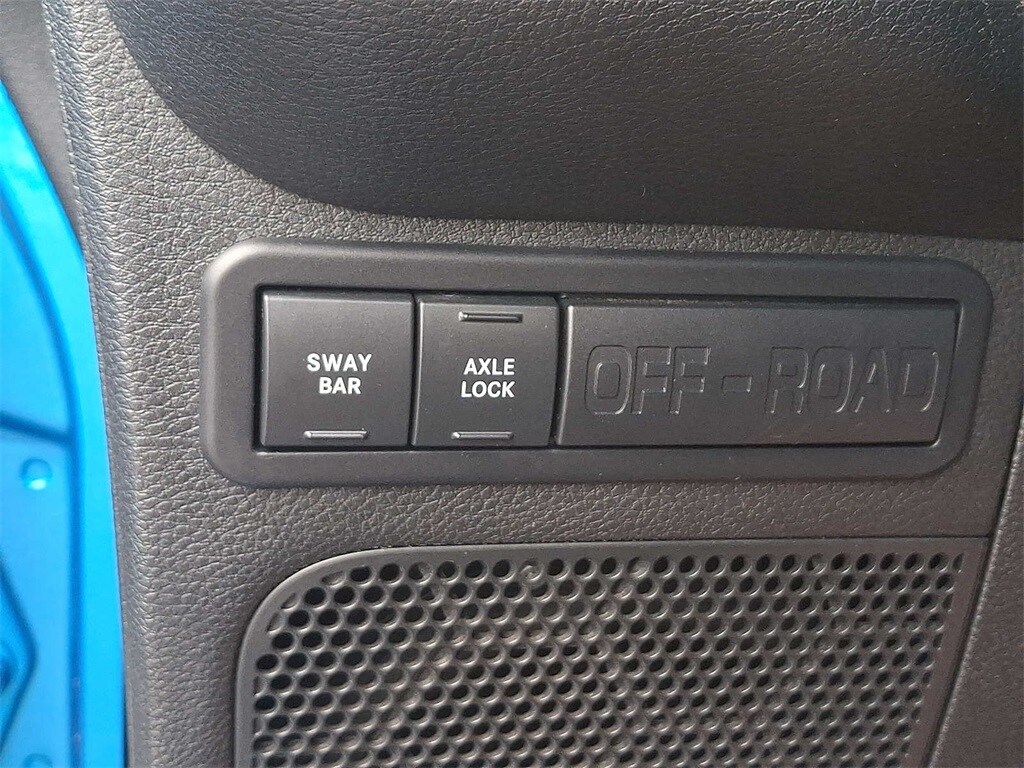 Thumbnail: 2015 Jeep Wrangler - 27