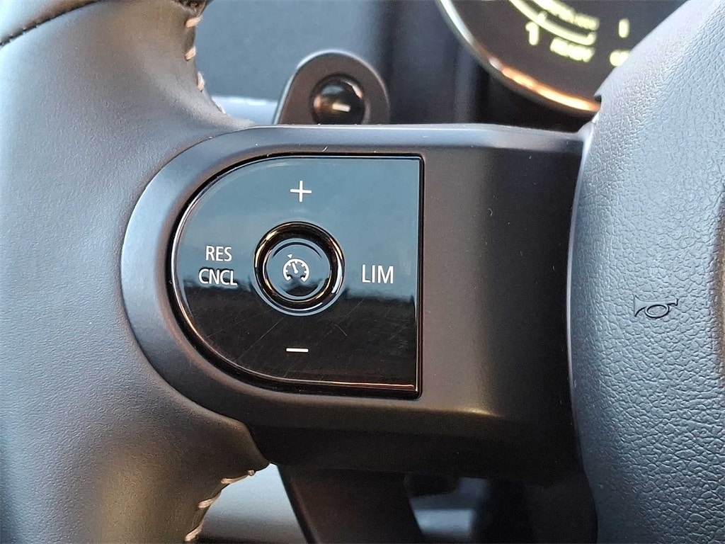 Thumbnail: 2023 MINI Cooper Countryman - 19