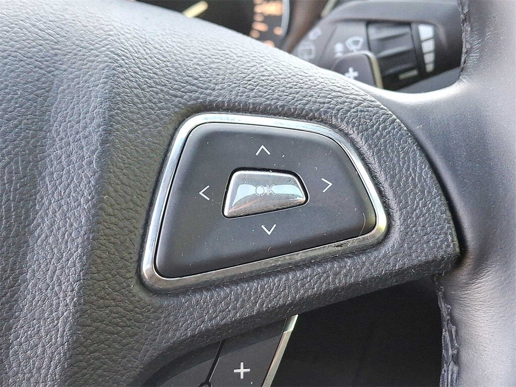 Thumbnail: 2017 Lincoln MKC - 17