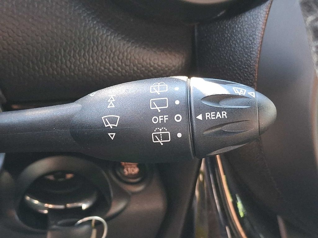 Thumbnail: 2015 MINI Cooper Countryman - 20