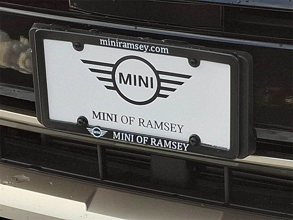 Thumbnail: 2014 MINI Cooper Countryman - 30