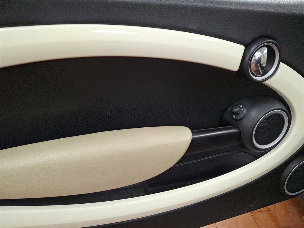 2013 MINI Cooper Base 12