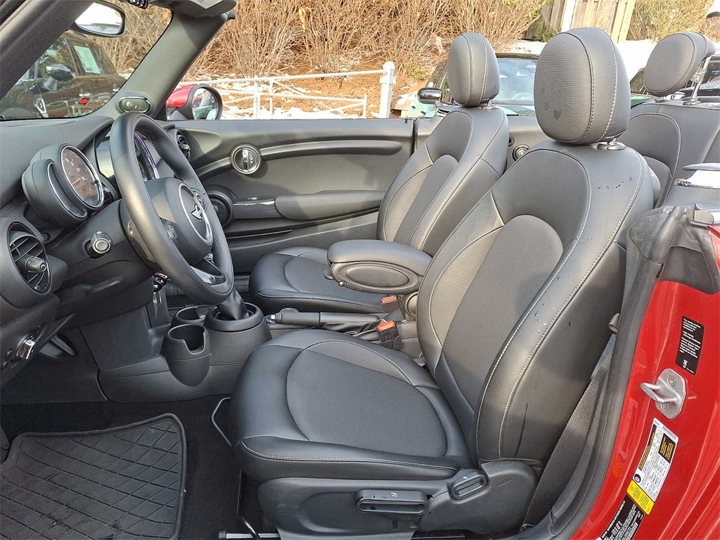 Thumbnail: 2018 MINI Cooper Convertible - 12