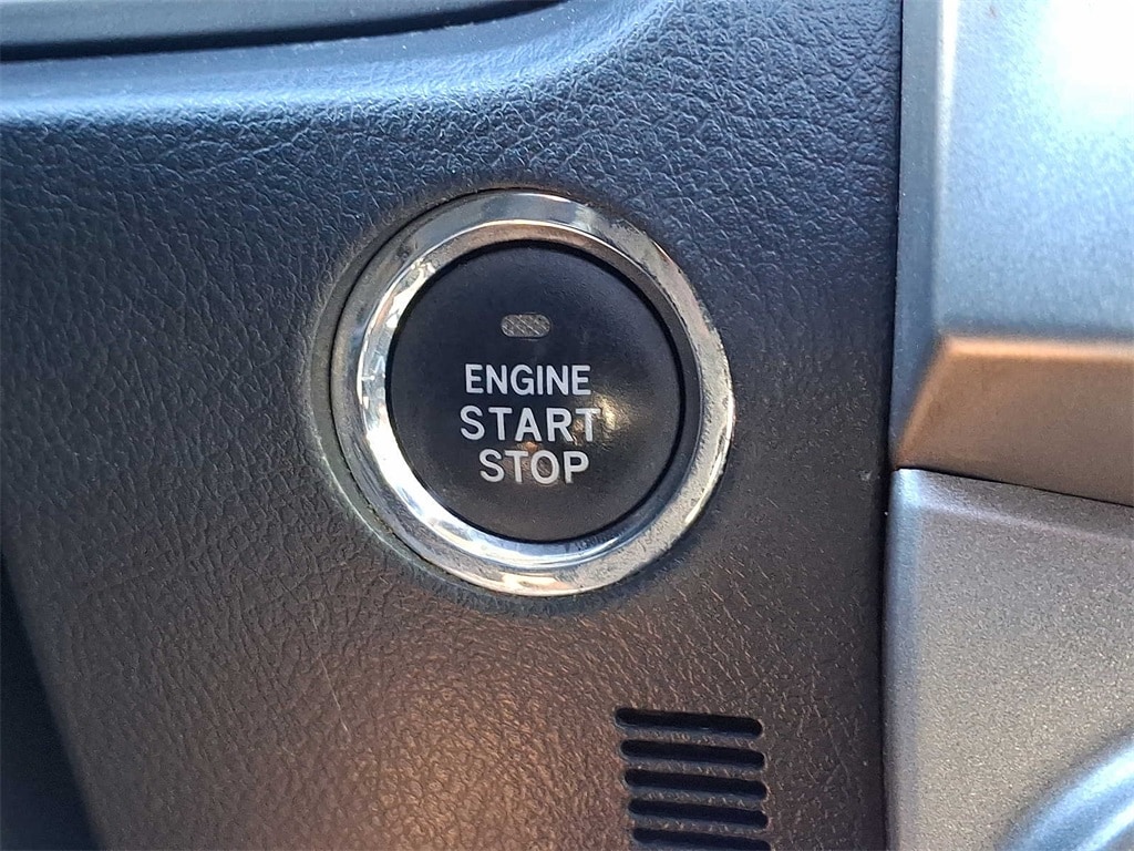 Thumbnail: 2012 Toyota 4Runner - 24