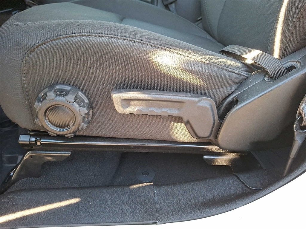 Thumbnail: 2021 Jeep Wrangler - 12