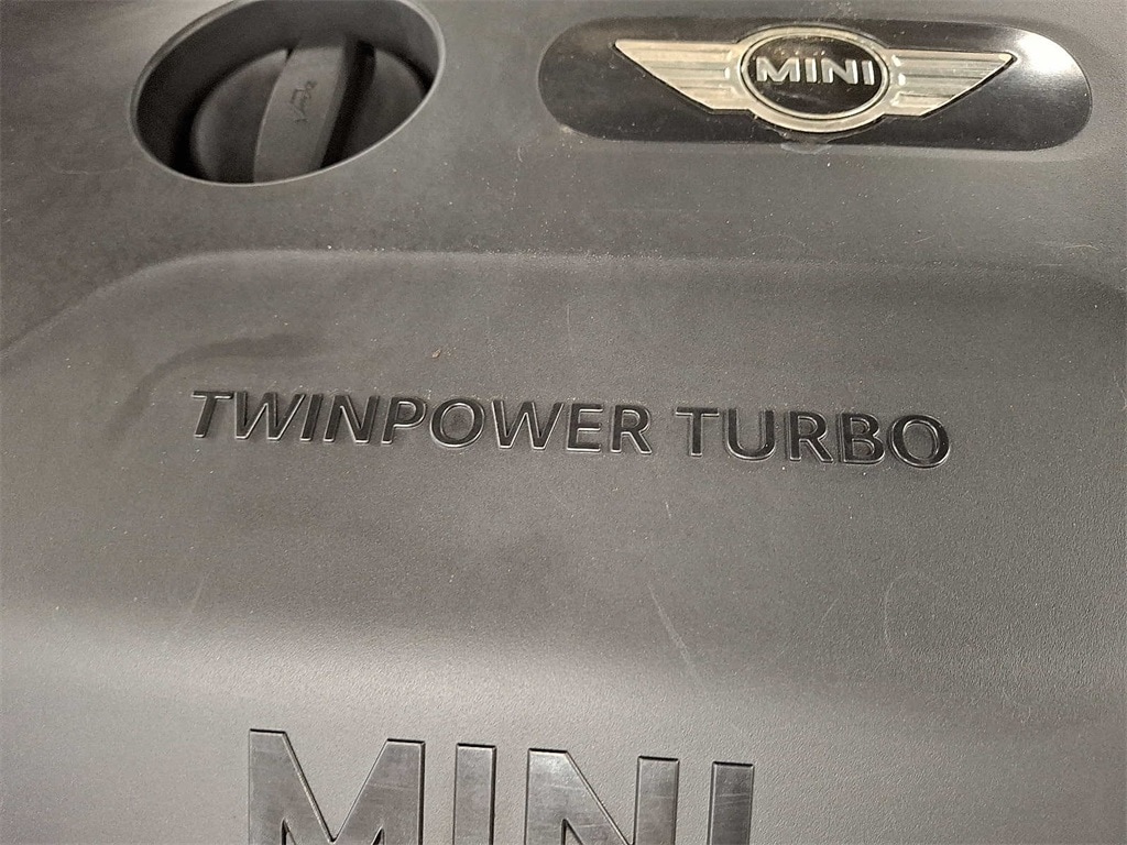 2016 MINI Cooper Base 27