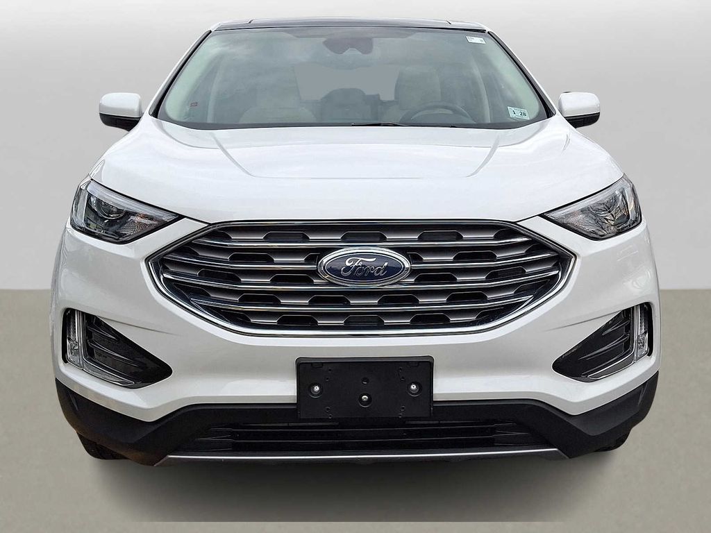 Thumbnail: 2022 Ford Edge - 2