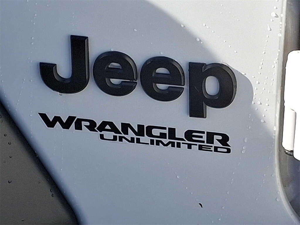 Thumbnail: 2021 Jeep Wrangler - 29