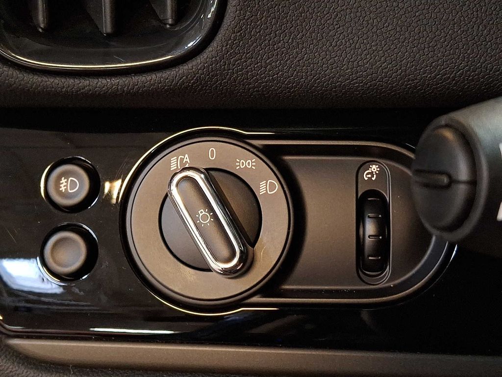 Thumbnail: 2019 MINI Cooper Countryman - 20