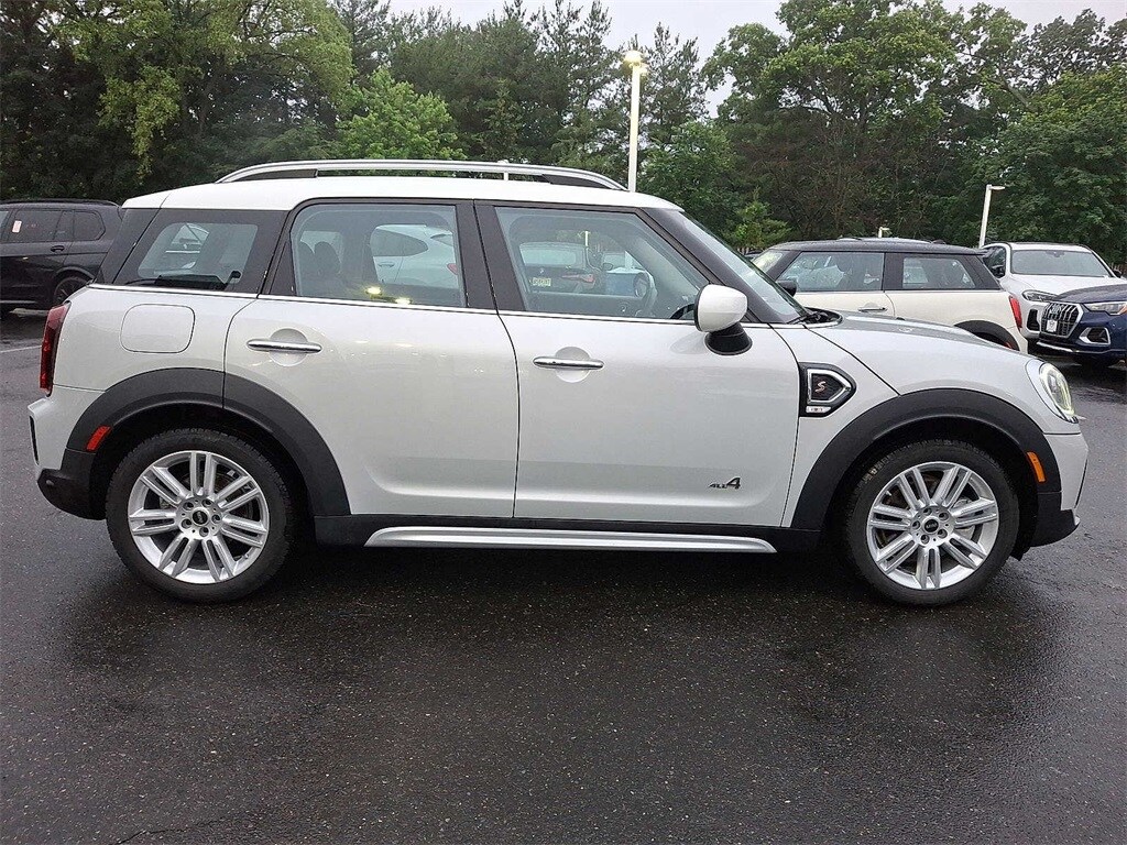 2023 MINI Cooper Countryman Signature 25