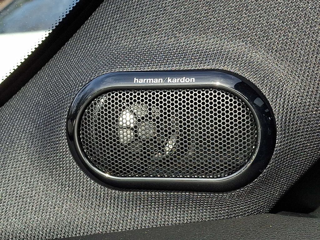 Thumbnail: 2020 MINI Cooper Hardtop - 21