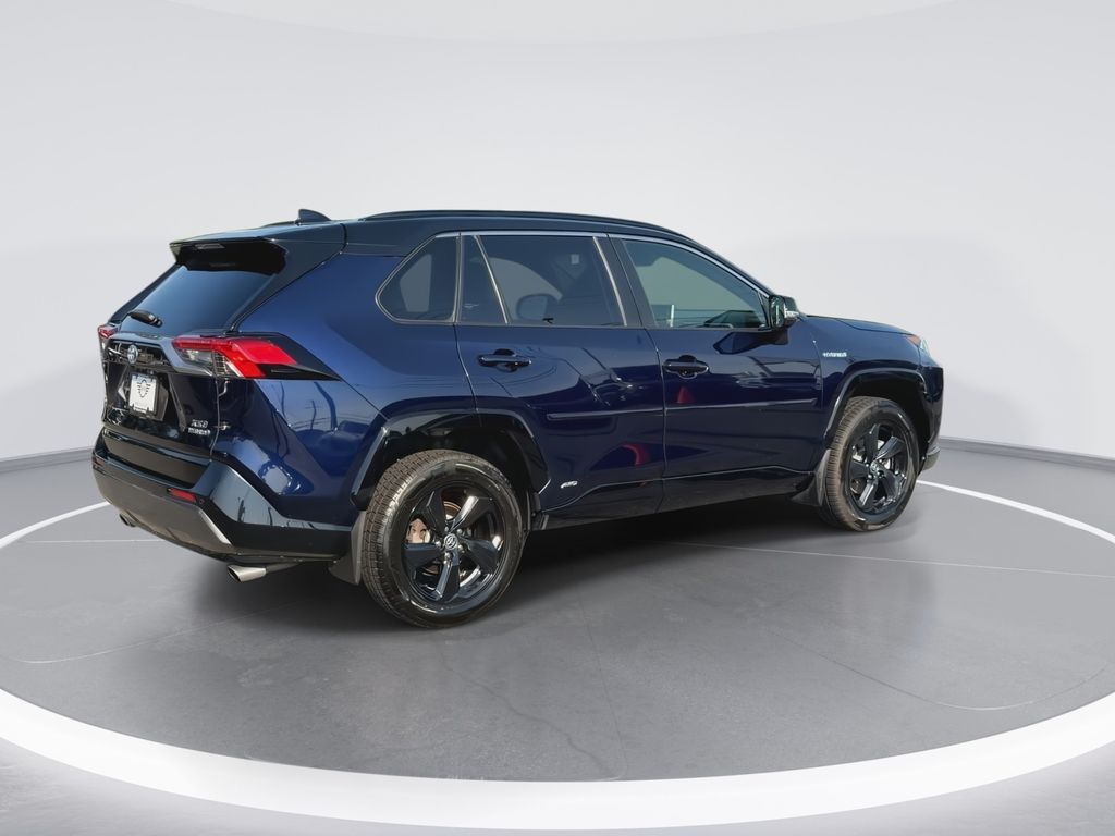 Thumbnail: 2020 Toyota RAV4 - 8