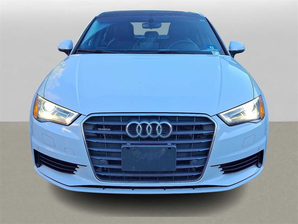 2016 Audi A3 2.0T Premium photo 2