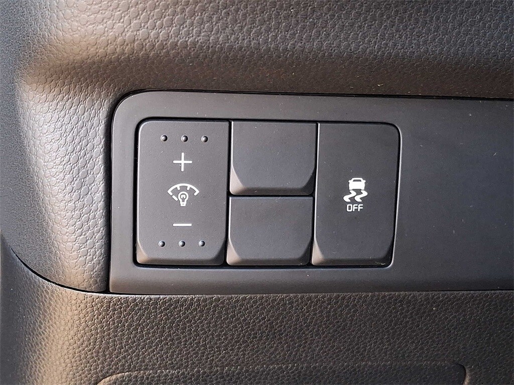 Thumbnail: 2017 Kia Soul - 24