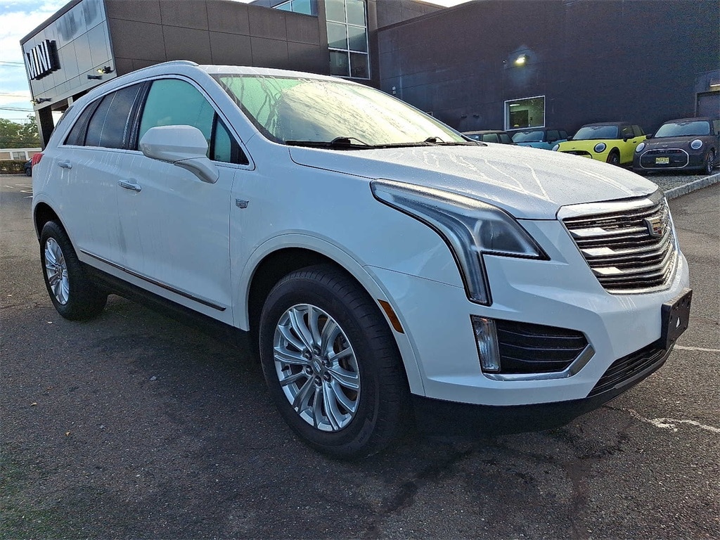 Thumbnail: 2018 Cadillac XT5 - 2