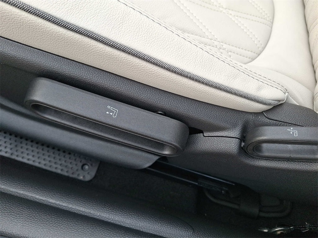 Thumbnail: 2023 MINI Cooper Convertible - 11