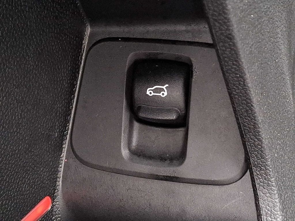 Thumbnail: 2023 MINI Cooper Countryman - 24